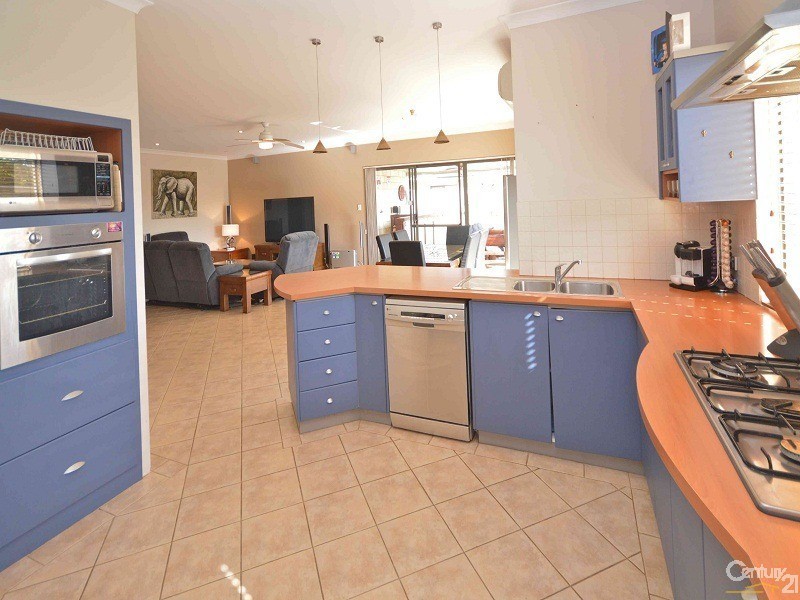 32 Baycliff Turn, Waikiki WA 6169