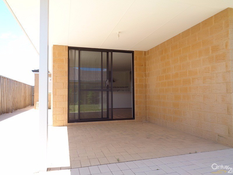 37 Sapphire Chase, Wellard WA 6170