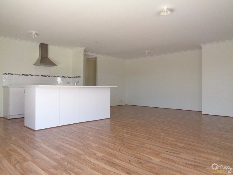 37 Sapphire Chase, Wellard WA 6170
