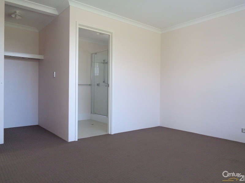 37 Sapphire Chase, Wellard WA 6170