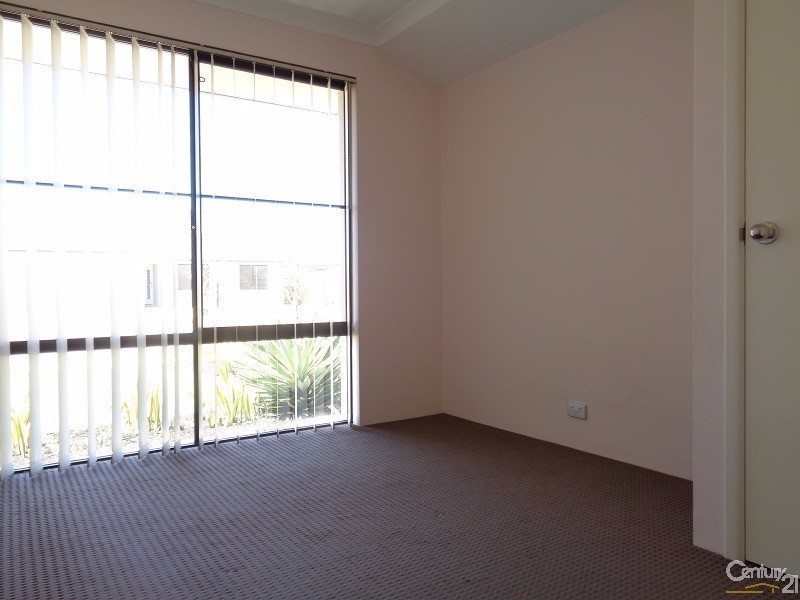 37 Sapphire Chase, Wellard WA 6170