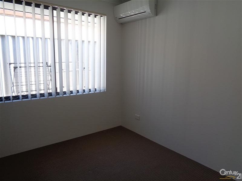 3/213 Willmott Drive, Waikiki WA 6169