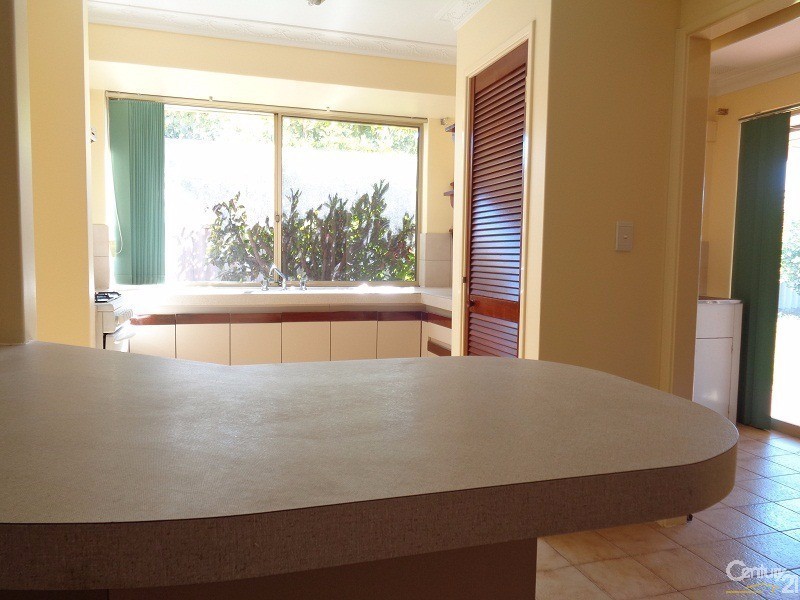 30 Cocos Court, Warnbro WA 6169