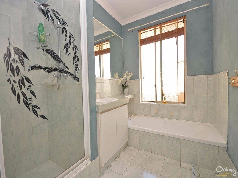 16 Amber Court, Warnbro WA 6169