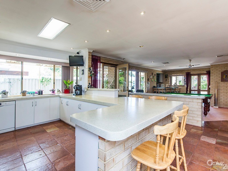 19 Hokin Street, Waikiki WA 6169