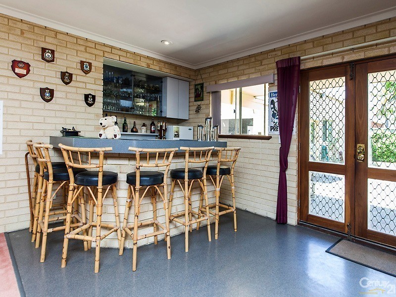 19 Hokin Street, Waikiki WA 6169