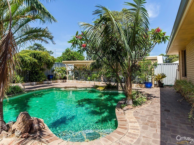 19 Hokin Street, Waikiki WA 6169