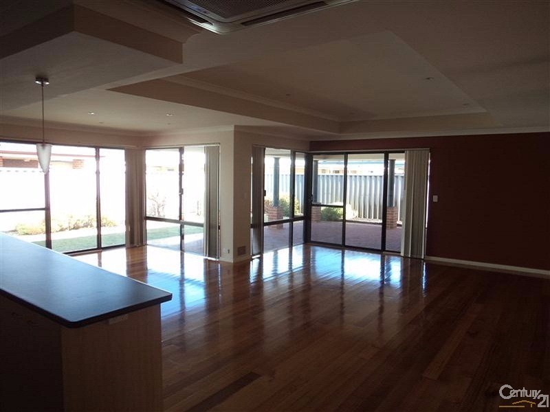 36 Oceanrunner Boulevard, Shoalwater WA 6169