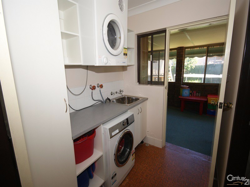 14B Toora Place, Cooloongup WA 6168