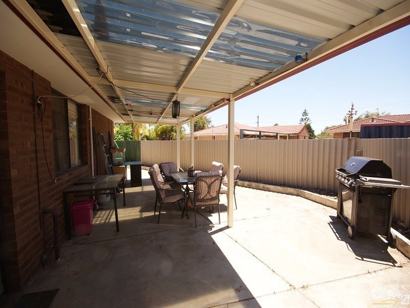 14B Toora Place, Cooloongup WA 6168