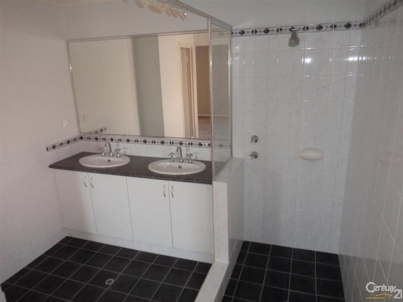 20 Alicante Mews, Secret Harbour WA 6173