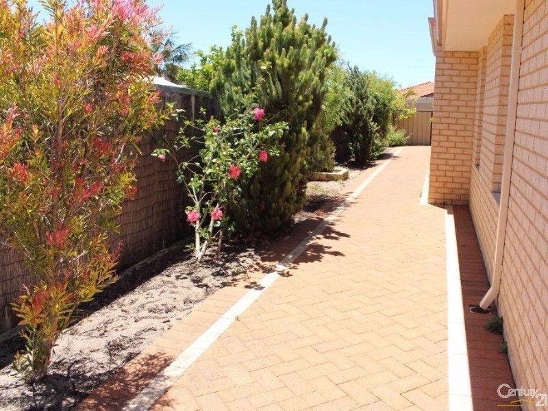20 Alicante Mews, Secret Harbour WA 6173