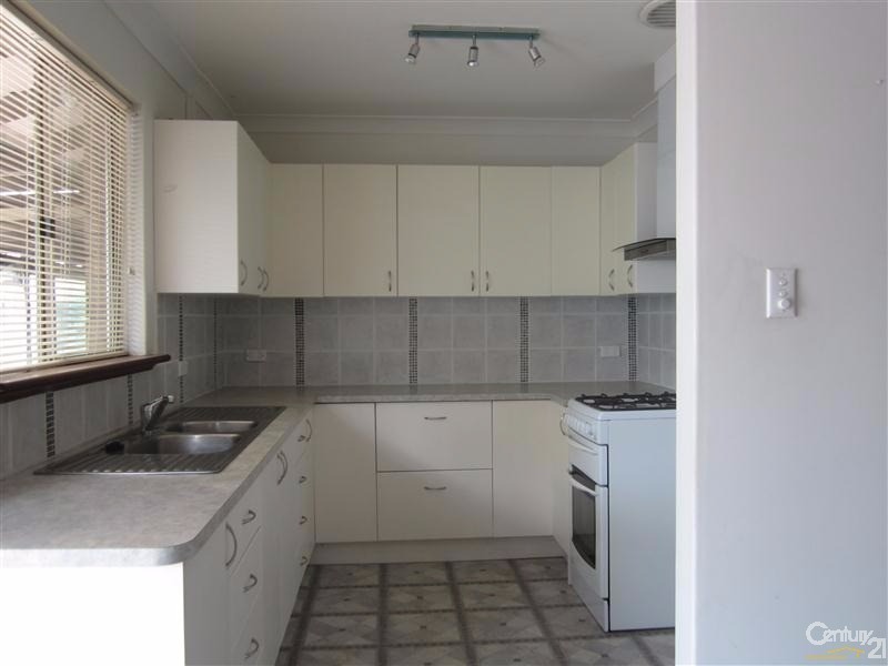 20 Cambridge Crescent, Cooloongup WA 6168