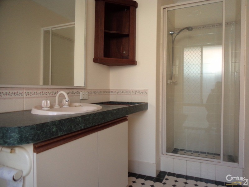 28 Galway Gardens, Warnbro WA 6169