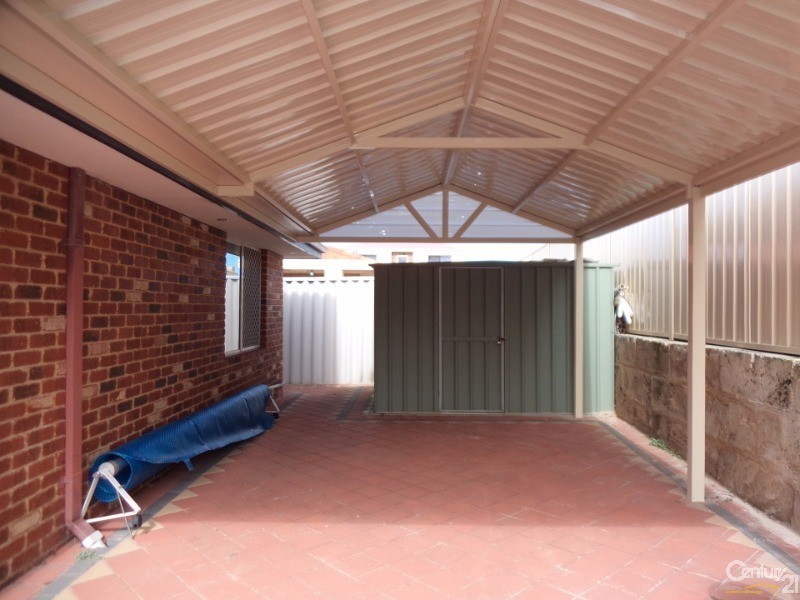 28 Galway Gardens, Warnbro WA 6169