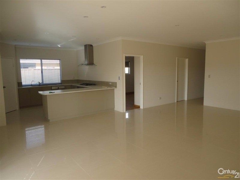 16 Johanna Way, Secret Harbour WA 6173