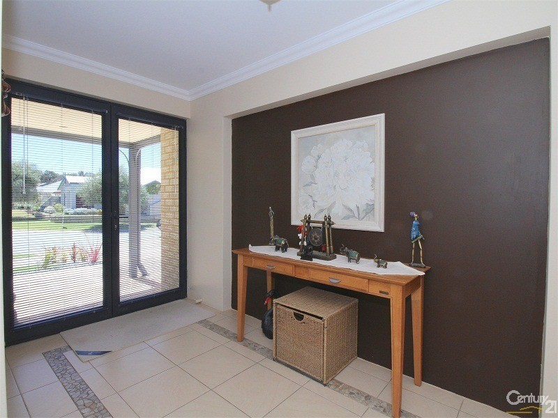 46 Keystone Loop, Secret Harbour WA 6173