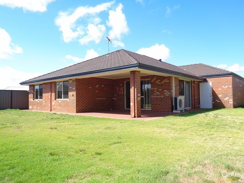 69 Aldersyde Meander, Baldivis WA 6171