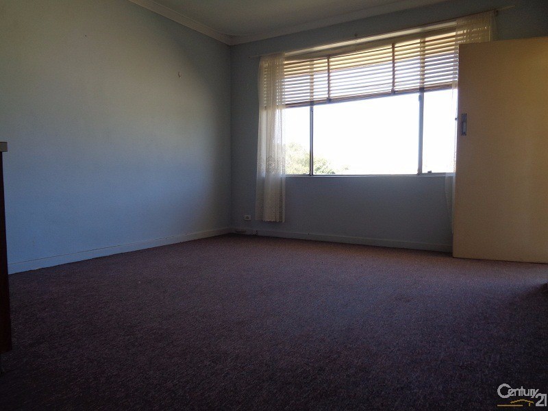 5/4 Afon Avenue, Shoalwater WA 6169