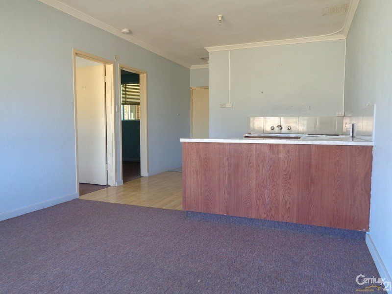 5/4 Afon Avenue, Shoalwater WA 6169