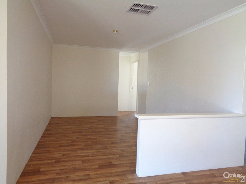 17 St Ettiene Gardens, Port Kennedy WA 6172