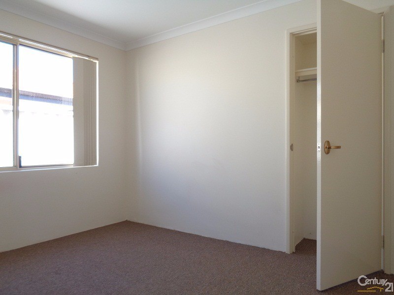 17 St Ettiene Gardens, Port Kennedy WA 6172