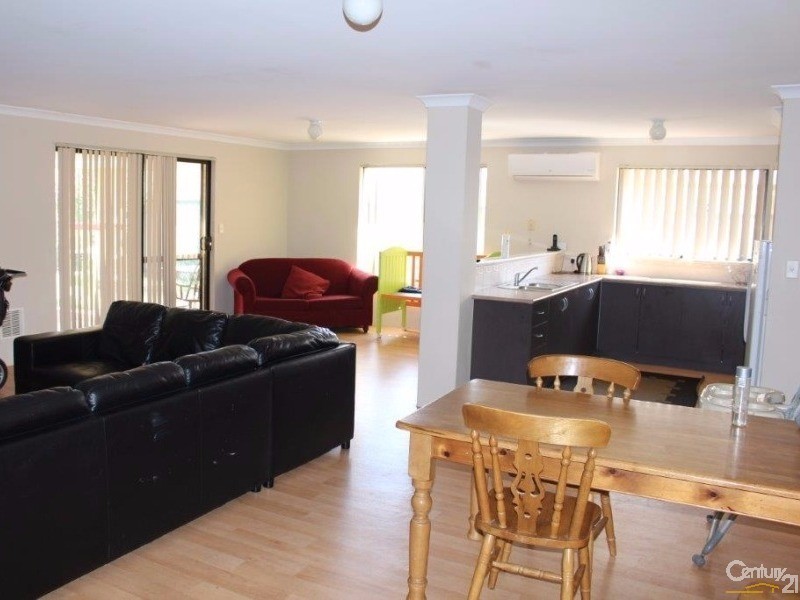 10 Corfu Pass, Port Kennedy WA 6172