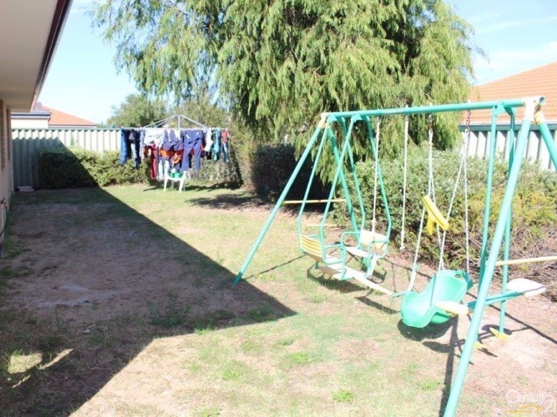 10 Corfu Pass, Port Kennedy WA 6172