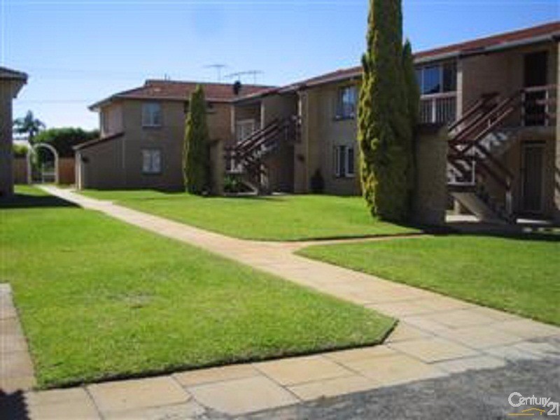 3/5 Carlisle Street, Shoalwater WA 6169