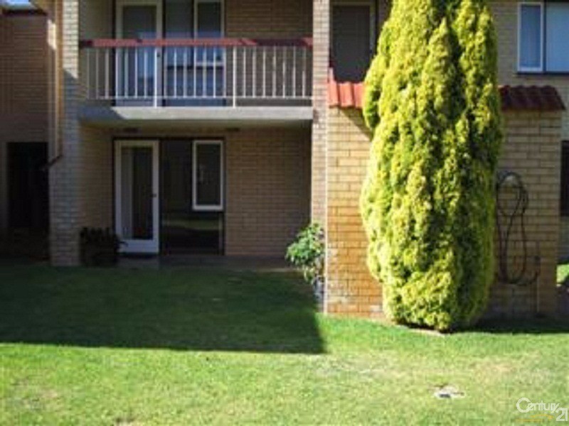 3/5 Carlisle Street, Shoalwater WA 6169