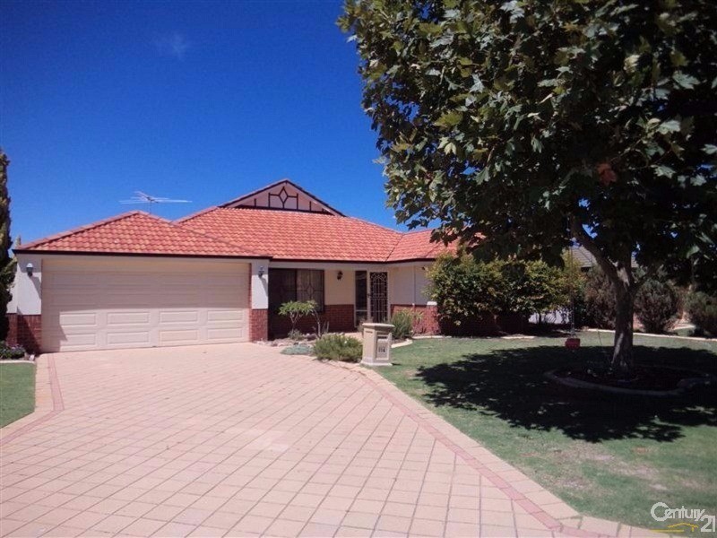 116 San Sebastian Boulevard, Port Kennedy WA 6172