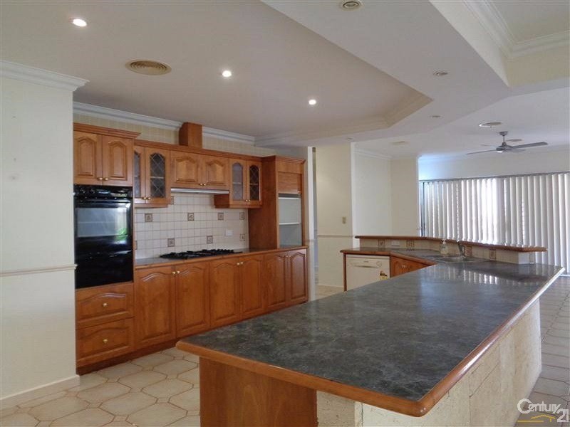 65 Currie Street, Warnbro WA 6169