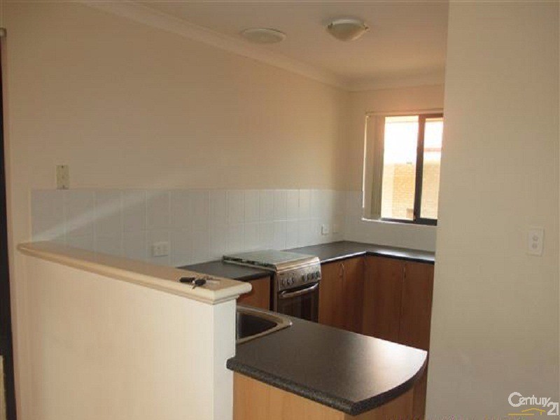 7/14 Alora Drive, Port Kennedy WA 6172