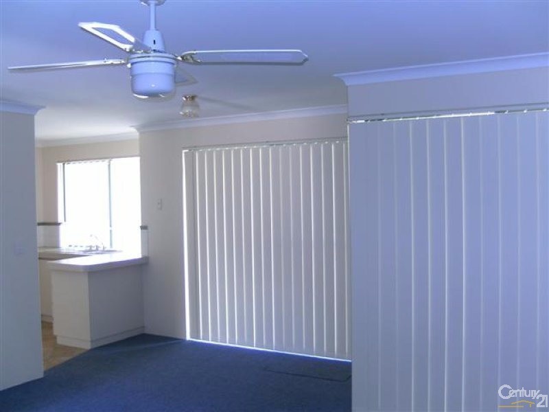 4/10 Nabberu Loop, Cooloongup WA 6168