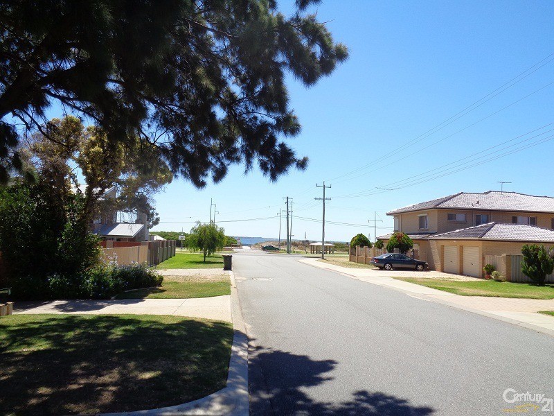 3/3 Alexandra Street, Rockingham WA 6168