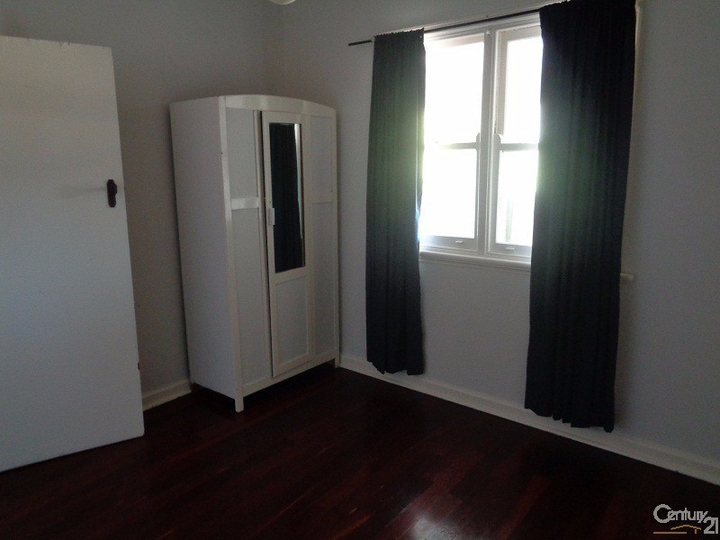 16 Carlisle Street, Shoalwater WA 6169