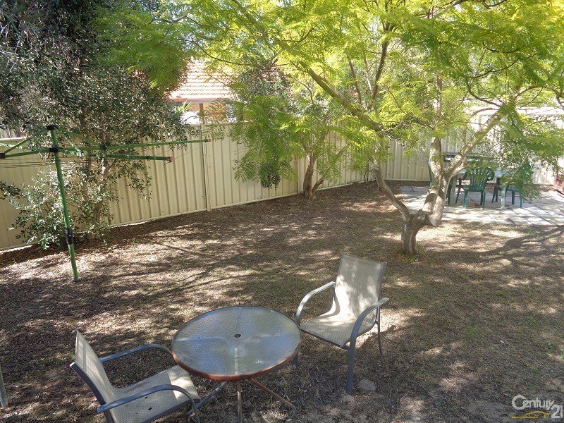 16 Carlisle Street, Shoalwater WA 6169