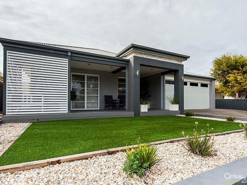 9 Torcross Street, Warnbro WA 6169