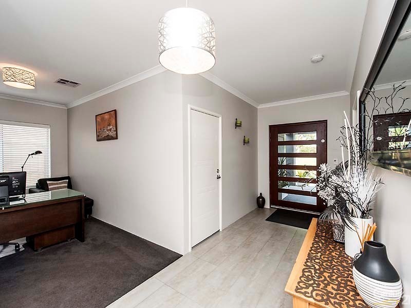 9 Torcross Street, Warnbro WA 6169