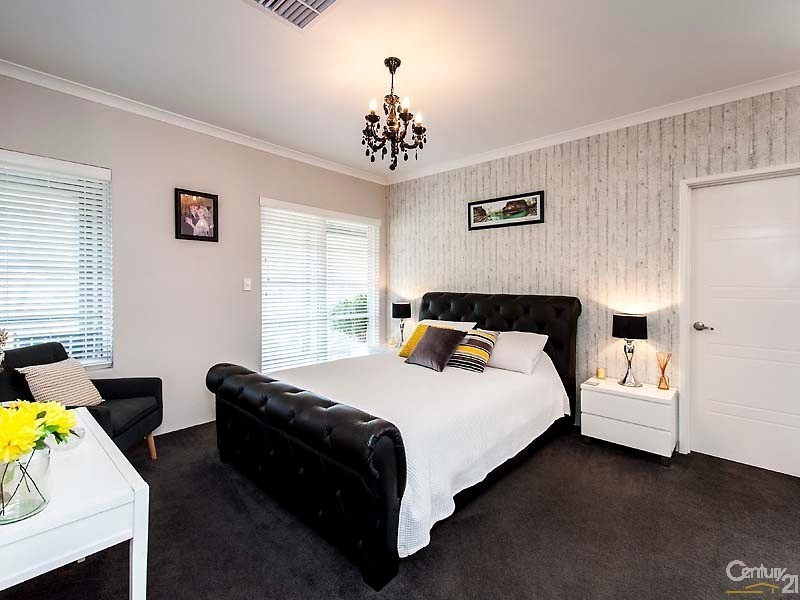 9 Torcross Street, Warnbro WA 6169