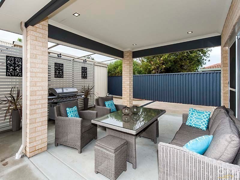9 Torcross Street, Warnbro WA 6169