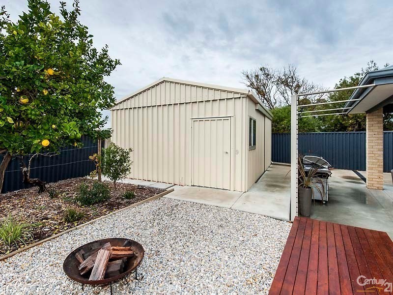 9 Torcross Street, Warnbro WA 6169