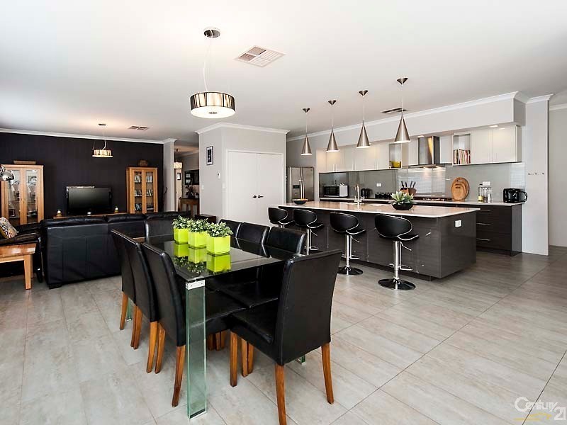 9 Torcross Street, Warnbro WA 6169