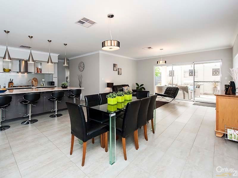 9 Torcross Street, Warnbro WA 6169