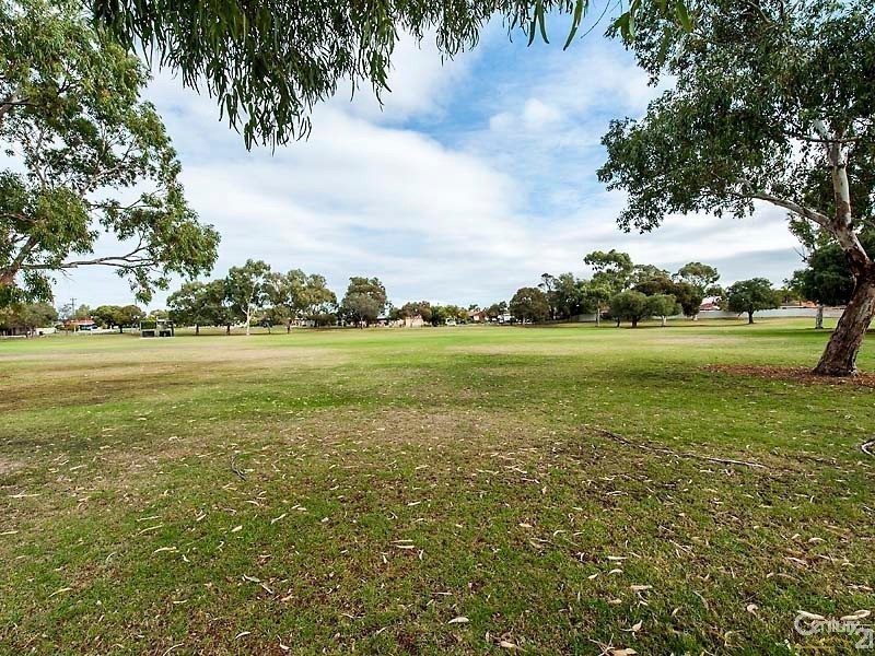 9 Torcross Street, Warnbro WA 6169