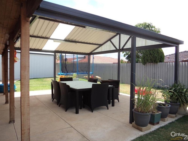 13 Grenada Place, Safety Bay WA 6169