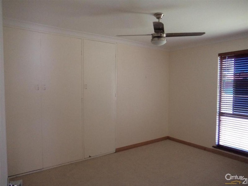 13 Grenada Place, Safety Bay WA 6169