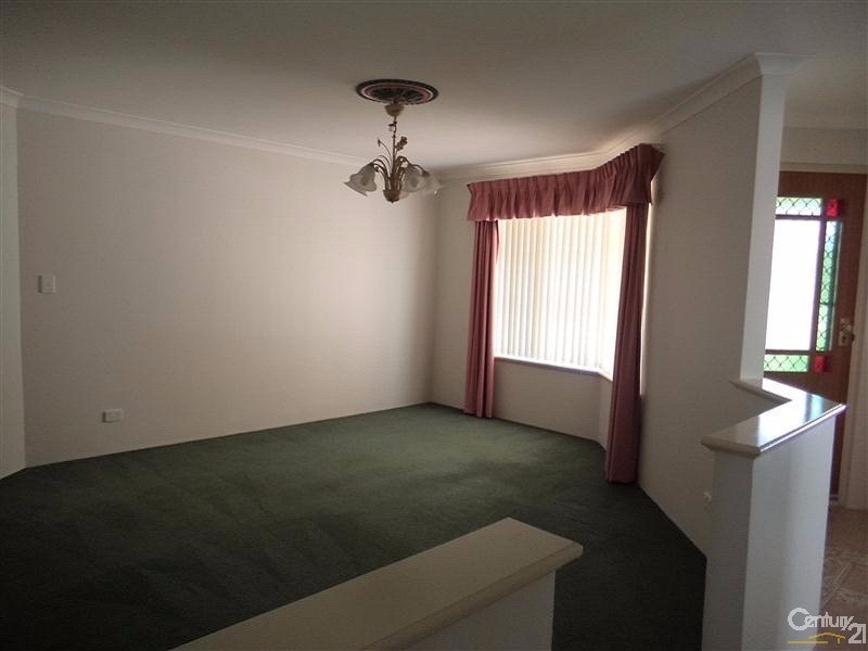 16 Galway Gardens, Warnbro WA 6169