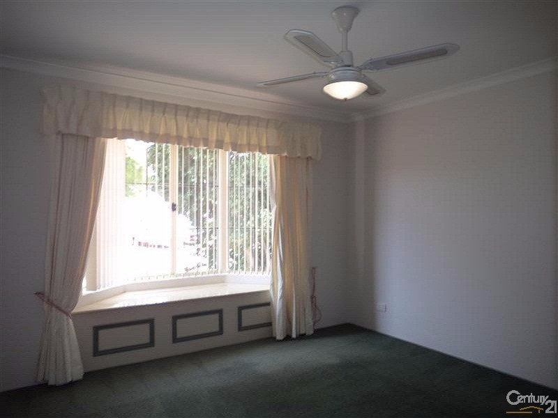 16 Galway Gardens, Warnbro WA 6169