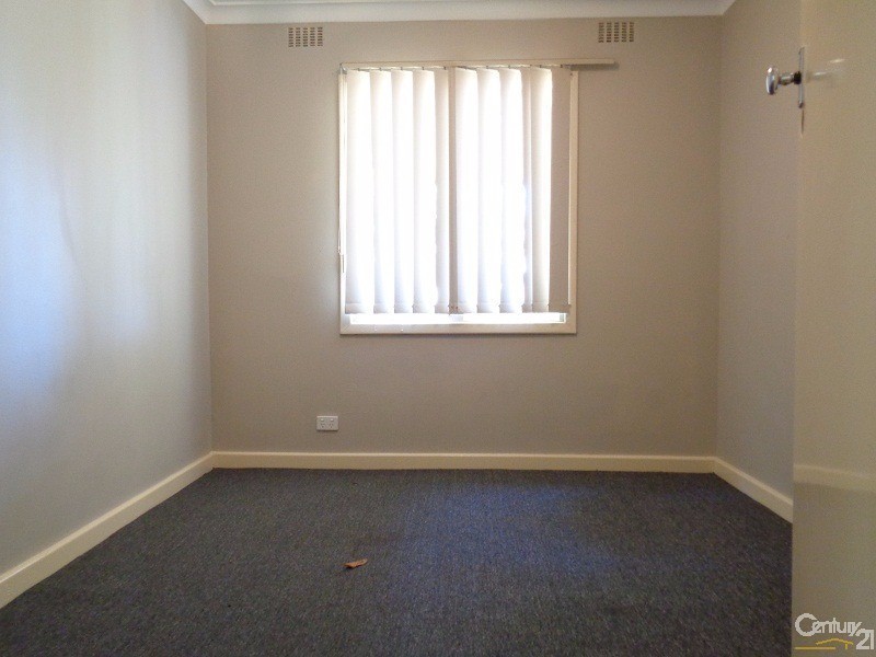 4B Robert Place, Calista WA 6167